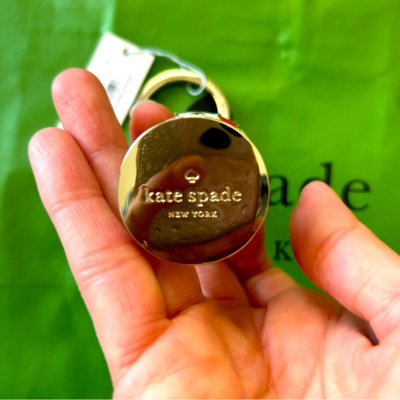 Kate Spade ✨🎁🎠 carousel keychain charm NWT - Picture 8 of 9
